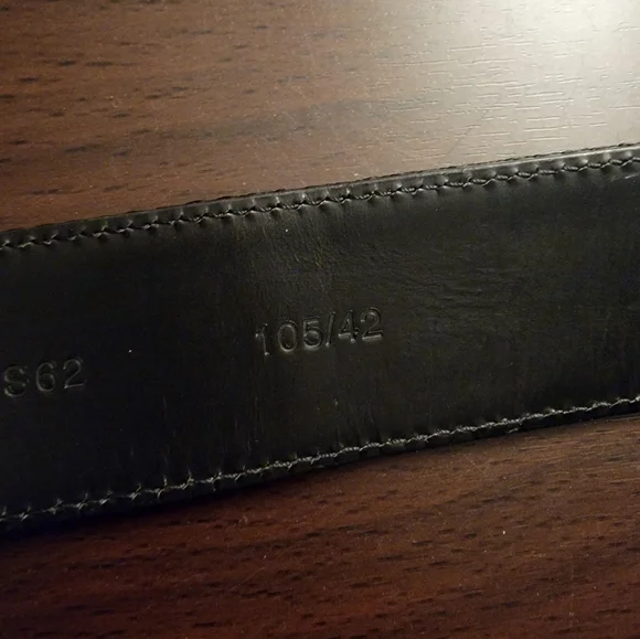 !!! Authentic Like New Mens Verace Medusa Cloth Belt Size 105/42 !!!